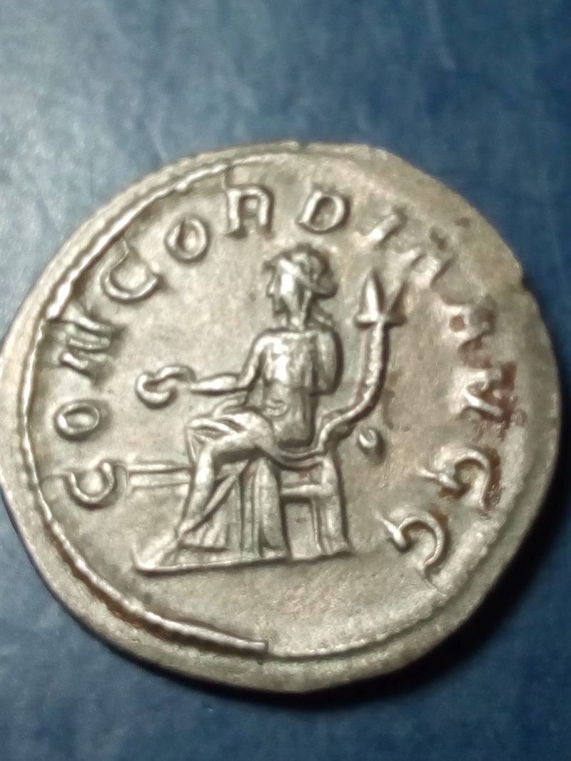 Antoniniano de Otacilia Severa. CONCORDIA AVGG. Concordia sentada a izq. Roma Img_2236