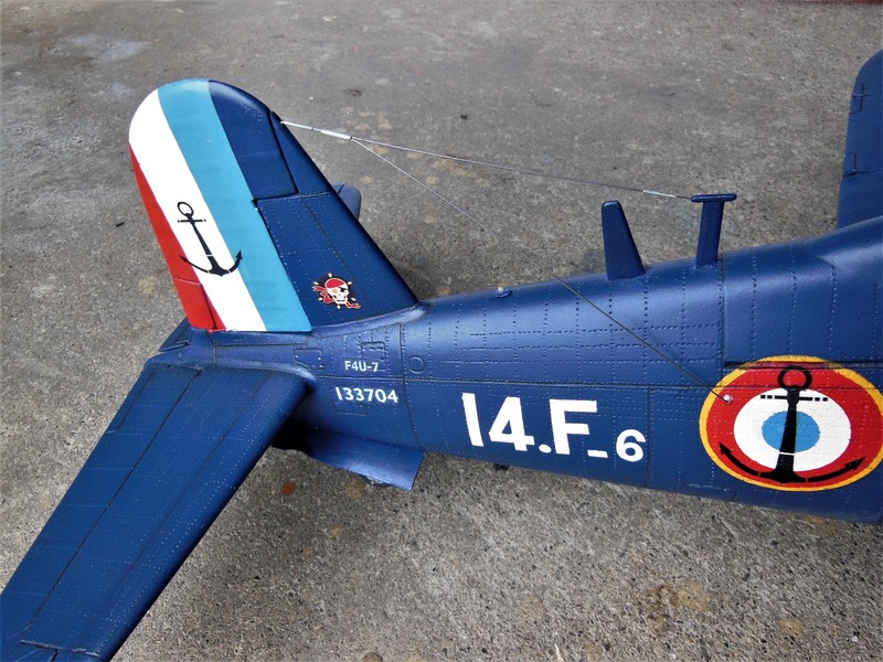 Corsair F4U-7 100% scratch en bois massif sculpté au 1/16e : ultime modification - Page 21 1119