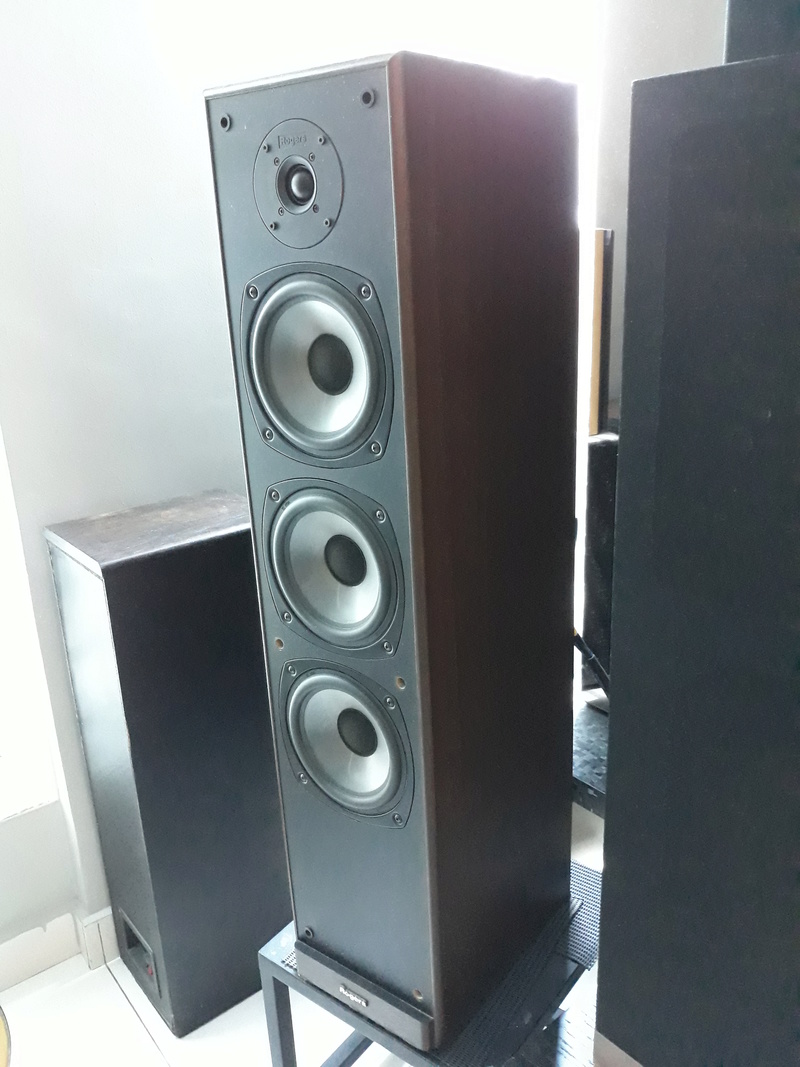 Rogers ls 108 floor stand speaker.Sold. . 20180442