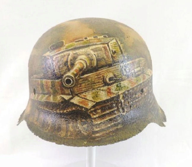 Casque US WW1 avec superbe deco dit de tranchée  Captu116