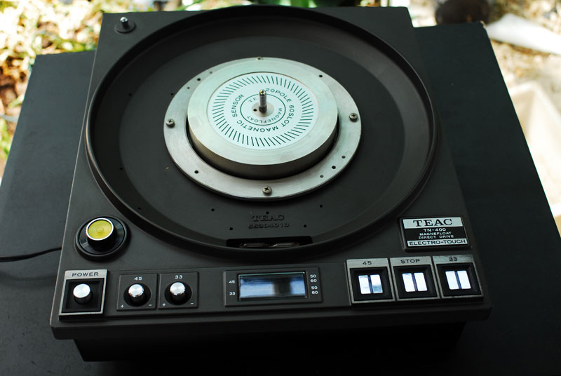 ¿Qué preferís, platos con tracción por correa o platos con tracción directa y por qué? Teac-t15