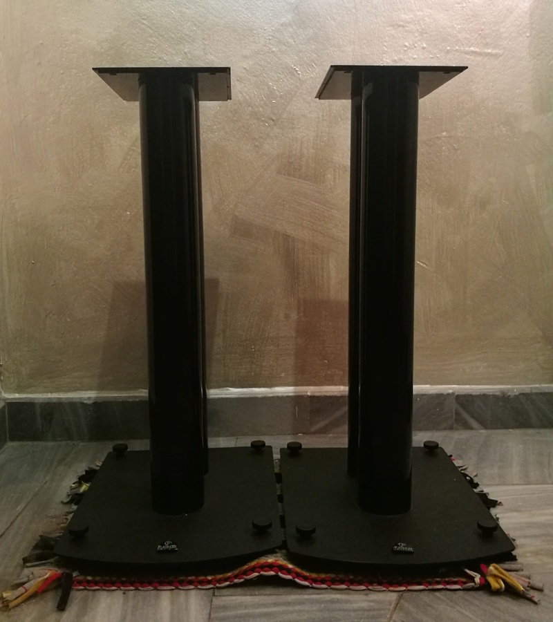 Platinum Solo Speakers with original Platinum floor stand (SOLD!) Img_2020