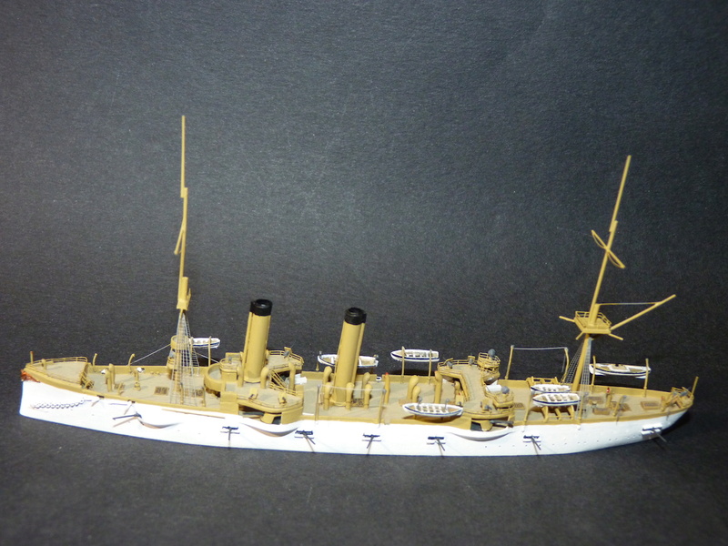 USS Chicago - croiseur protégé 1/700 Combrig - Page 4 P1110911