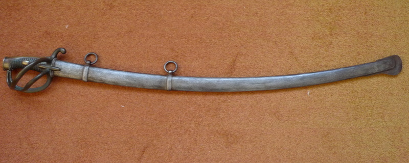 XI sabre de cavalerie légère mystère du fourreau P1030310