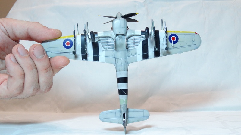 Hawker Typhoon 1/72 от Academy 312