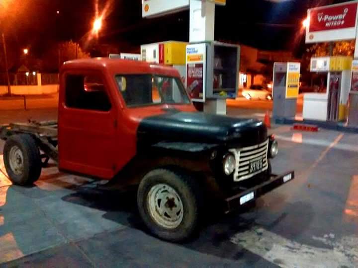 RalRót Chevrolet  Pick Up 1940 Chevy Truck `40 310