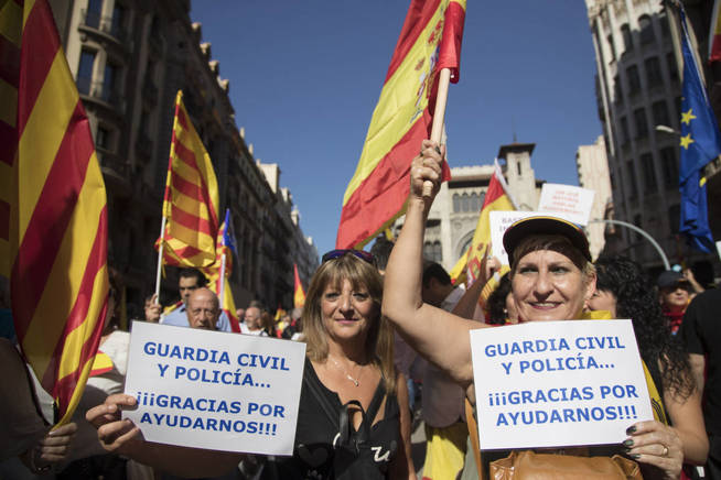 [Societat Civil Catalana] Manifestación 11-S: Tots som Catalunya. Per la convivéncia, Seny Gra10010