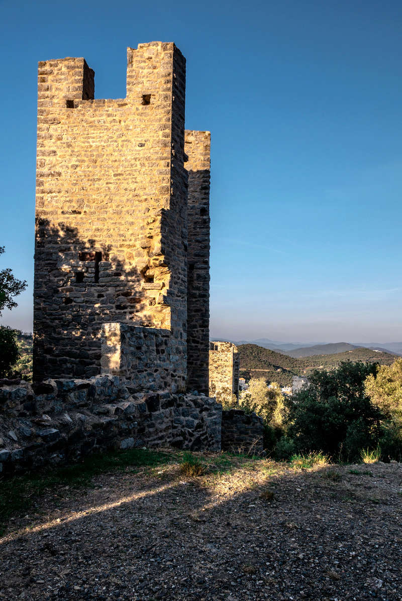 Flânerie sur les hauteurs de Hyères et son château Chatea16