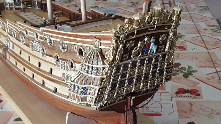 Le HMS Prince 1670 de Constructo au 1/61e de Captain Chris - Page 4 Nov_1410