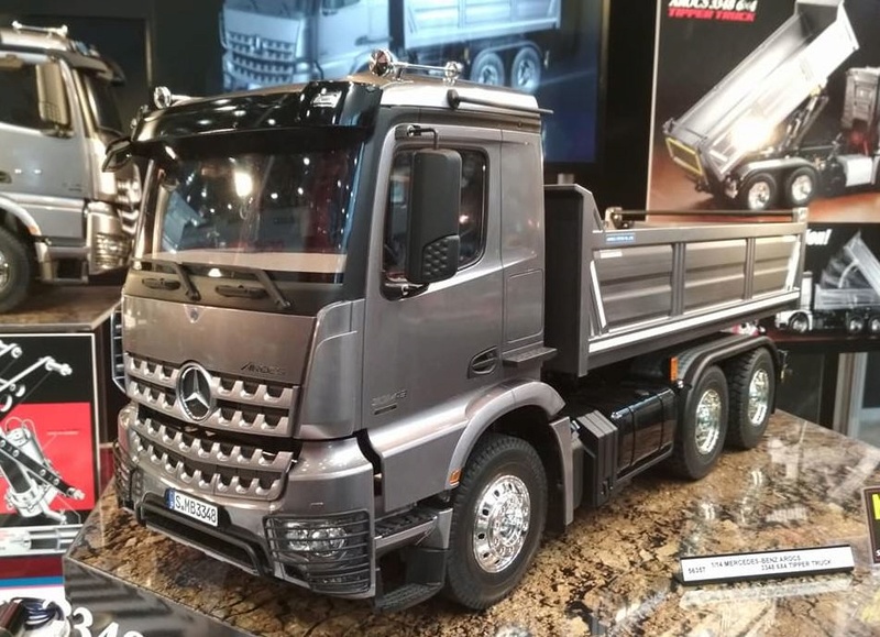 Nuevo Tamiya Mercedes-Benz Arocs 3348 6×4 Tipper Truck 610