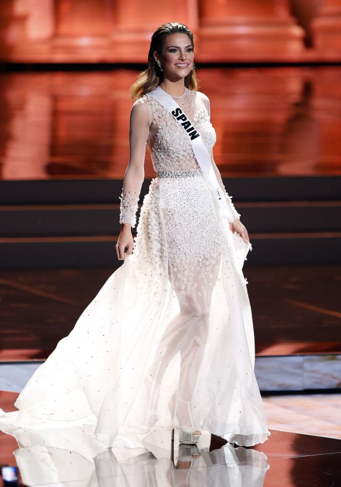 ENCUESTA ¿Cuál es la mejor representante de España en Miss Universo? 2010- 2019 Carla_11