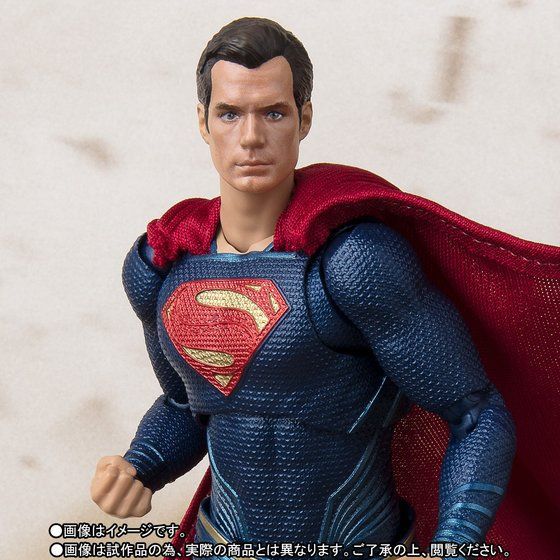 [Bandai] S.H. Figuarts | Justice League "Superman"  10001110