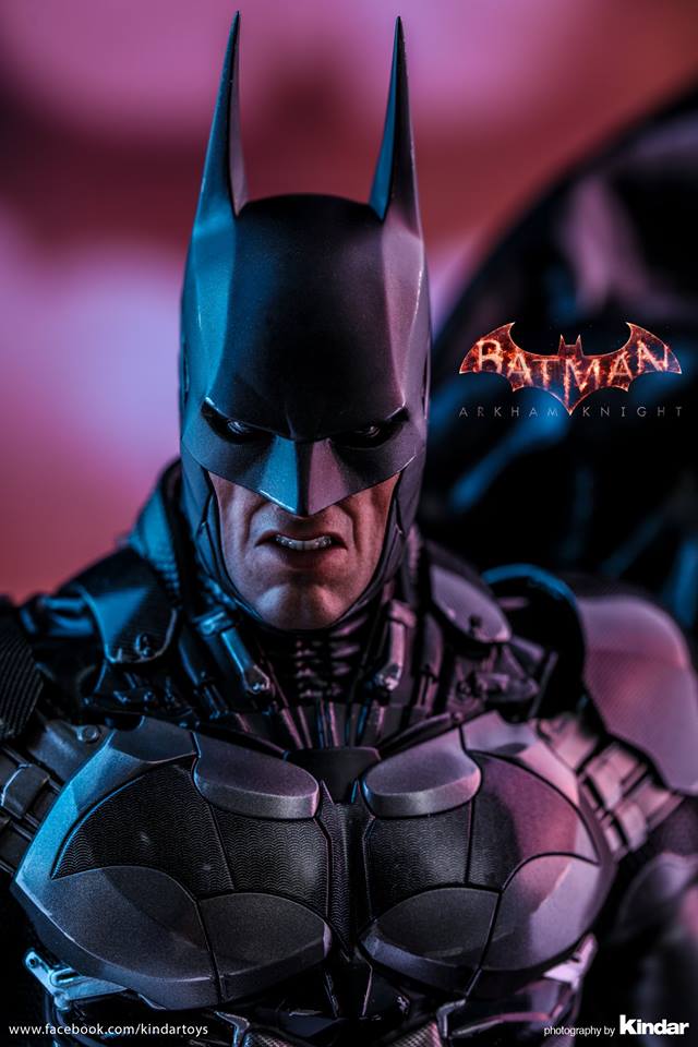 [Hot Toys] Batman: Arkham Knight | Batman 1/6 - Página 2 22688710