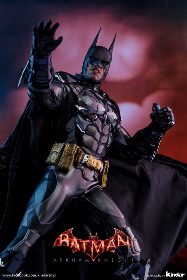 [Hot Toys] Batman: Arkham Knight | Batman 1/6 - Página 2 22730211
