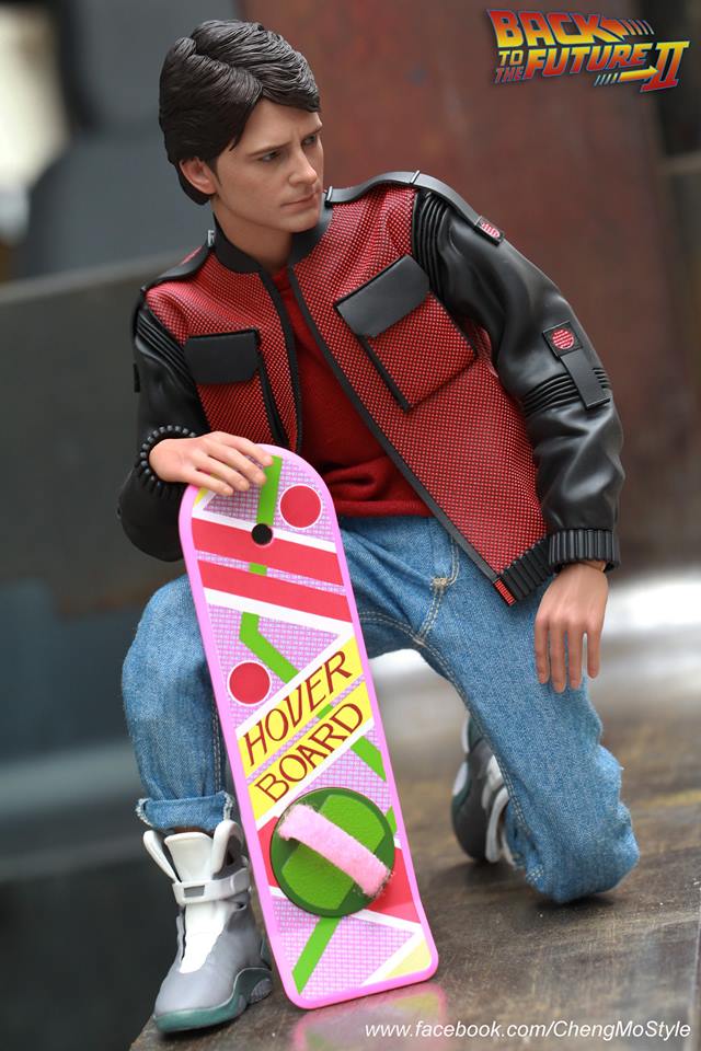 [Hot Toys] Back To The Future II: Marty McFly - Página 2 22780111