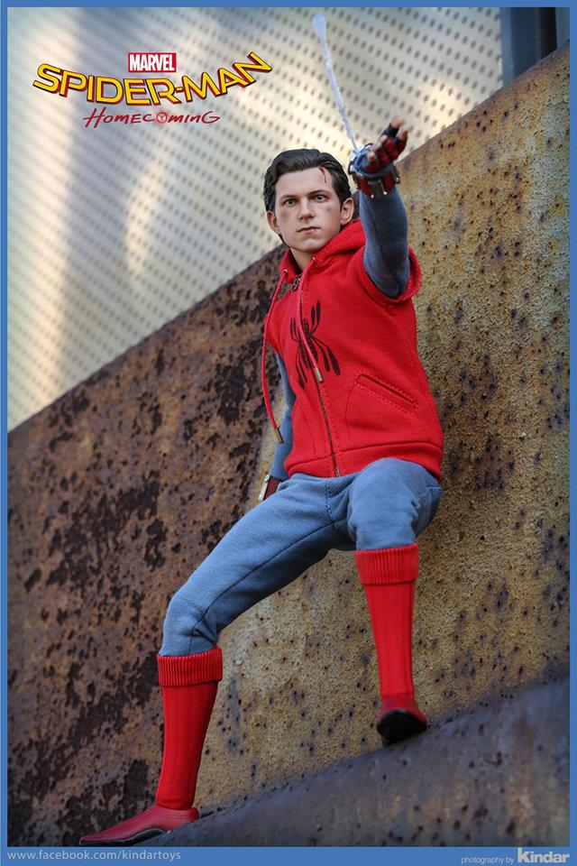 [Hot Toys]  Spider-Man Homemade Suit Version 25550311