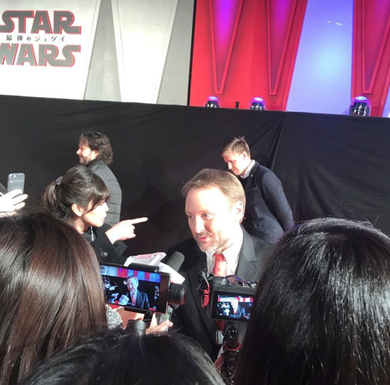 TLJ Press Tour (No Premiere/Screening Spoilers Allowed) - Page 30 Screen24