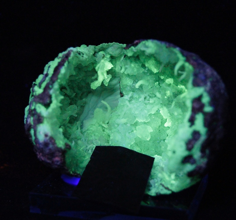 Colección de Minerales Fluorescentes - Página 5 Fullsi30