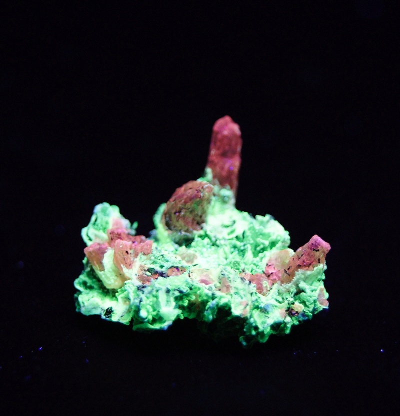 Colección de Minerales Fluorescentes - Página 5 Fullsi32