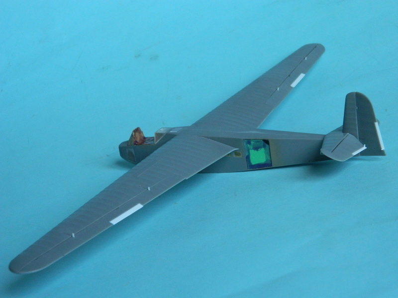 Lastensegler DFS-230 A1.  Bronco au 1/72. Ende. 1911