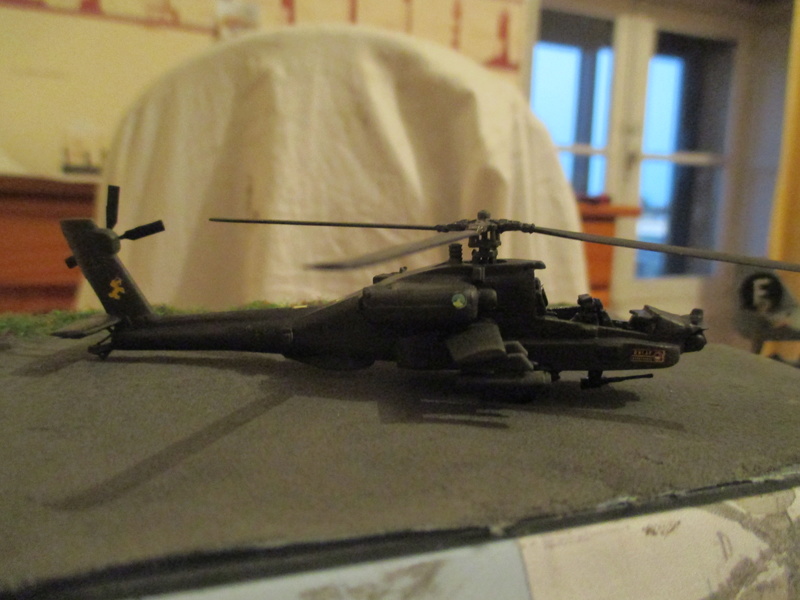 [Concours Hélico]  BOEING AH 64D   LONGBOW APACHE - Revell -1/144 - Page 13 Img_6737