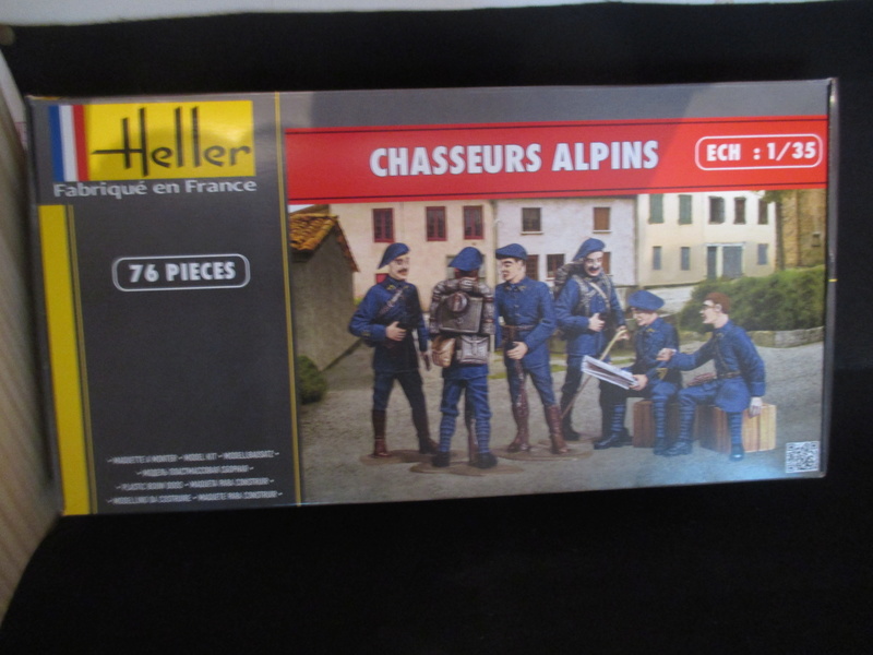 Chasseurs alpins-"diables bleus"-Heller-1/35 Img_7752