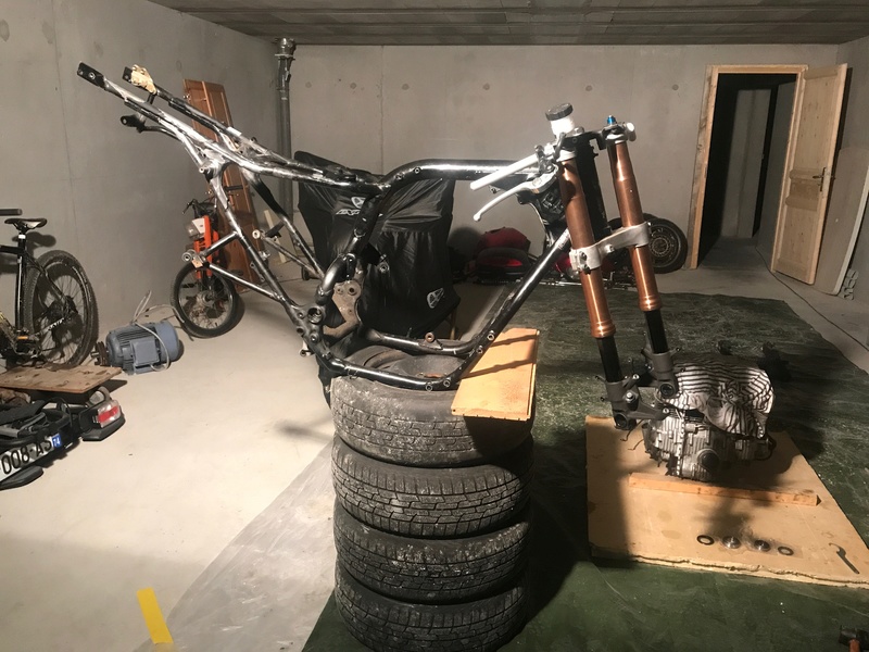 Cafe racer seven fifty 0744af10
