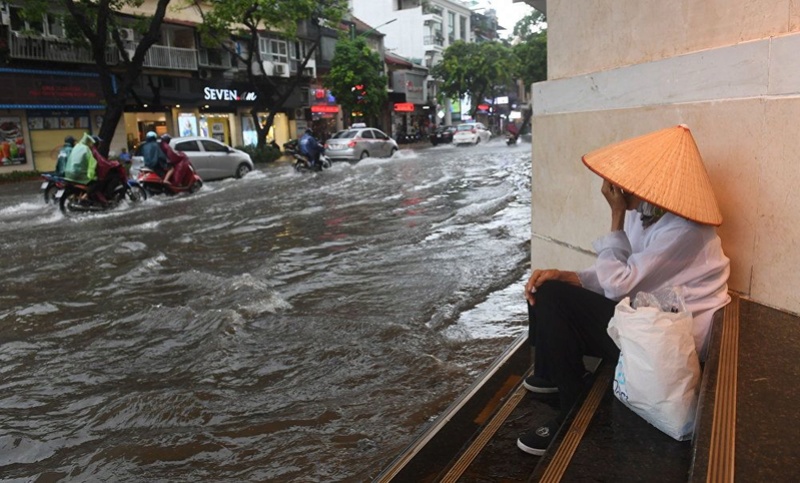 فيتنام : ارتفاع حصيلة ضحايا الفيضانات الى 54 قتيلا Ter10