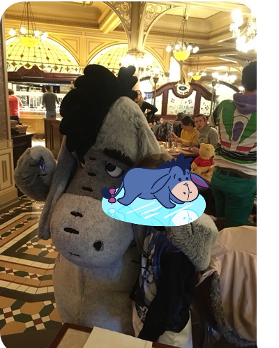 Kakira sème de la poussiere de fée et des bulles a disney: délice de suite au GFC saupoudré de Castle club en dessert - Page 7 Fcc62f10