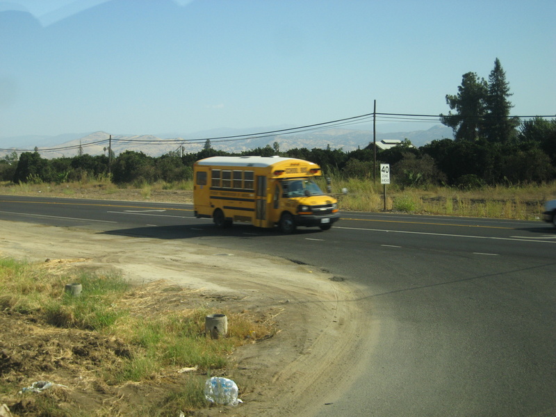 Divers cars et bus des États Unis (USA) Chevro10