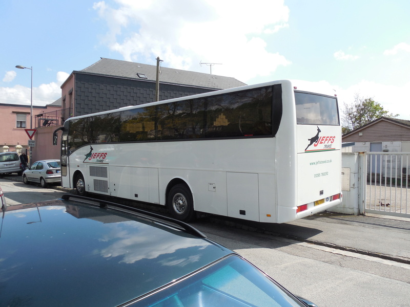 Divers cars et bus anglais (UK) - Page 3 Jonckh11