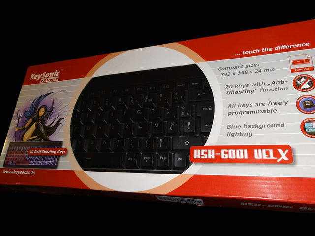 [DON] claviers rétro-éclairés neufs pour PC Dsc00310