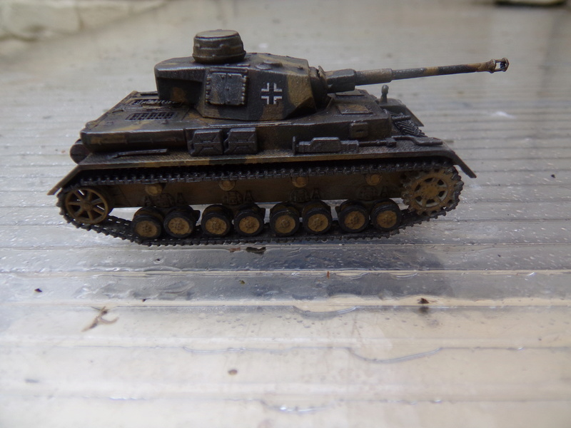 [Italeri] Panzer IV H (FINI) - Page 3 102_3117