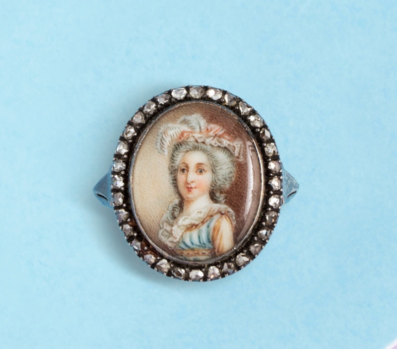 A vendre: miniatures de Marie Antoinette? - Page 6 15272510