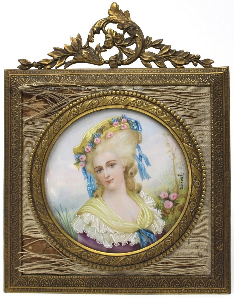 A vendre: miniatures de Marie Antoinette? - Page 6 Zzz1210