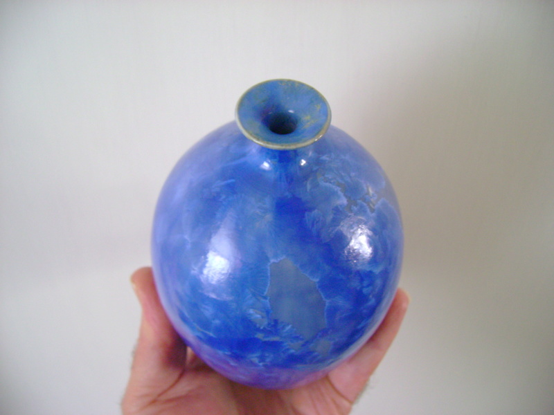 Porcelain vase, maker unknown. Dsc05935