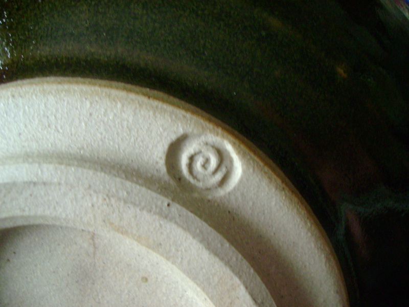 Studio pottery punch bowl Dsc06014
