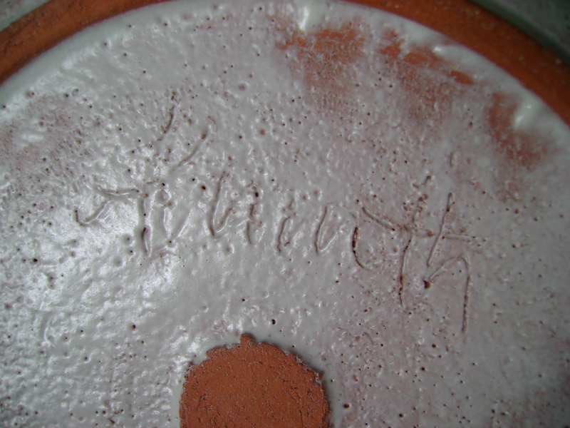 Earthenware bowl, 1985 signed A. Kenneth Dsc06311