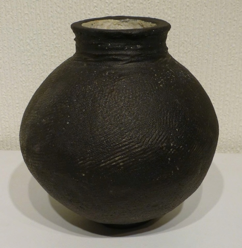 Unusual Black Vessel, CR Mark  Sr_cr_10