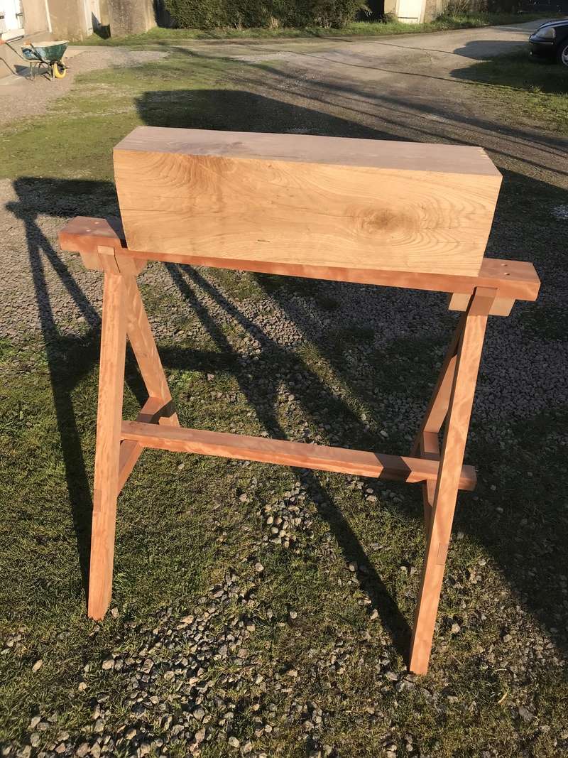 Fabrication "urgente " (façon Corse) de TRETEAUX en bois - Page 3 Bdd7b710
