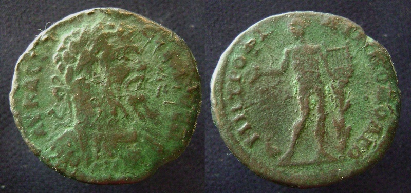 AE24 provincial de Septimio Severo. Filipo10