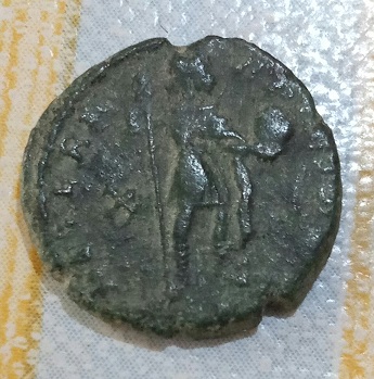 AE4 póstumo de Constantino I. AETERNA PIETAS. Arlés  11a21