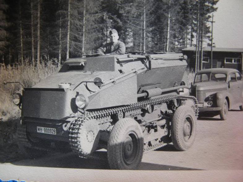 Sd.Kfz.254 Mittlerer Gepanzerter Beobachtungskraftwagen.  125
