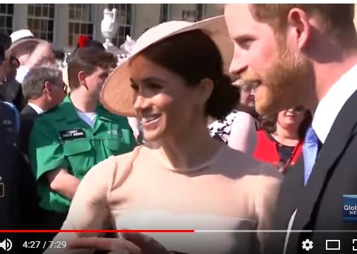 ThrowbackThursday - Prince Harry - Meghan Markle -  Duke and Duchess of Sussex - Discussion  - Page 20 Captur30