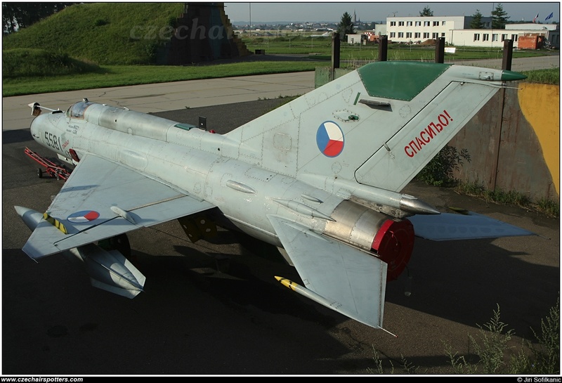 1/48 - MiG-21 MFN - Eduard Mig-2110