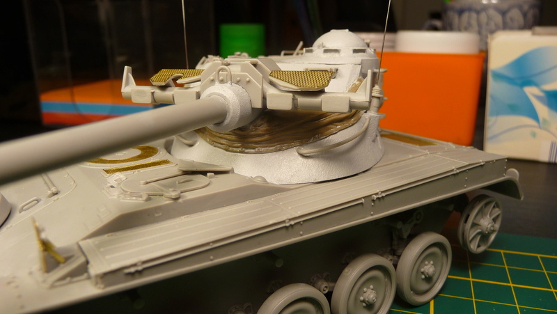 AMX-13/75 w/SS-11 ATGM 1/35 ( Takom 2038 ) *** Terminé en pg 4 P1230537