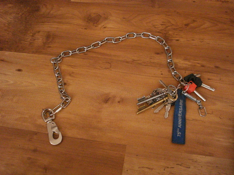 Chaine pour portefeuille Dsc03514