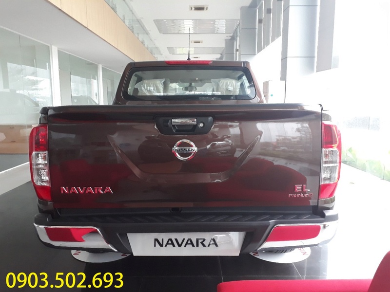 NISSAN NAVARA EL Premium R nâu 639 triệu có ngay Z8154317