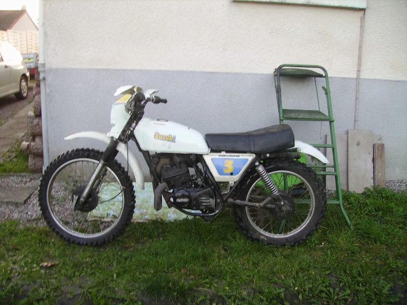 Ma resto d'une 125 TS c2 Suzuki de 1978 Pict9010