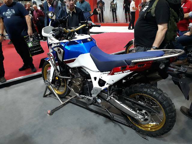 -2018-  30 ans.  Africa Twin 1988 - 2018 23794910